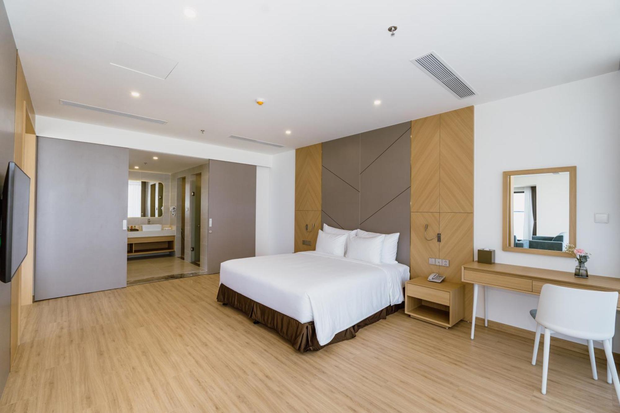 Aquamarine Beachfront Resort & Spa Cam Ranh Eksteriør bilde